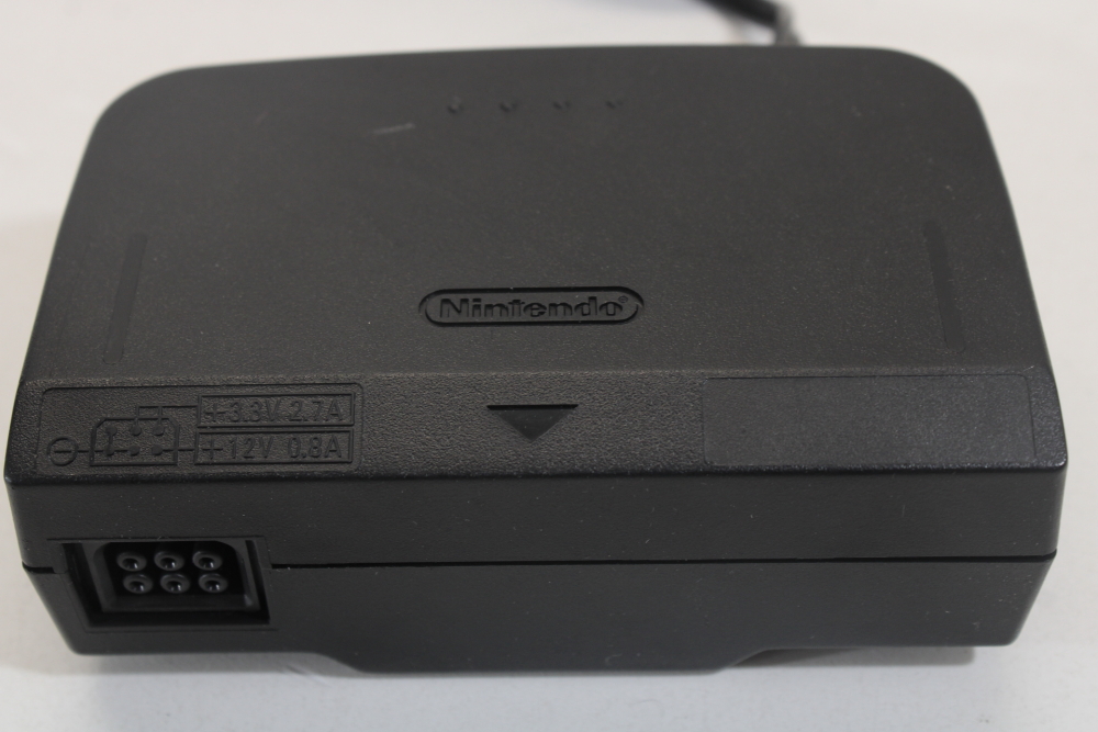 Nintendo 64 AC Adapter Japanese Version Works for both US & Japan N64 (B) –  Retro Games Japan