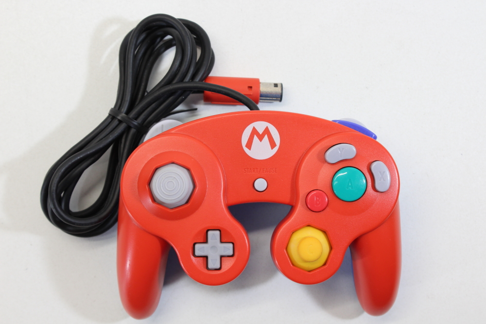 Official Club Nintendo Mario Red x Blue Gamecube Controller Cosmetic Wear  OEM T3