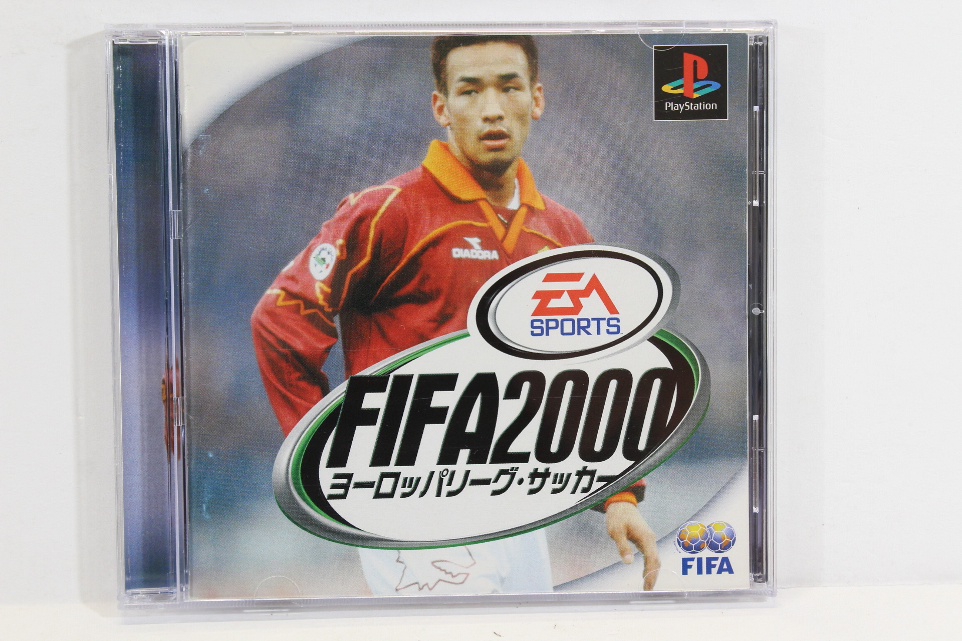 🕹️ Play Retro Games Online: FIFA 2000 (PS1)