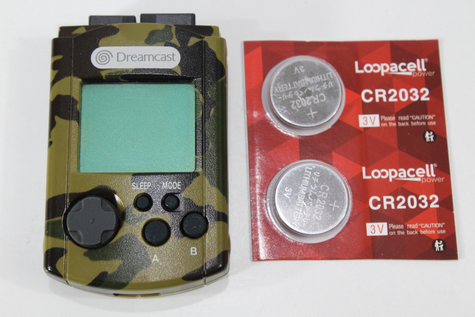 Official SEGA Dreamcast Visual Memory Unit Camouflage Camo W/ New Battery  VMU HKT-7000 VMU (B) – Retro Games Japan