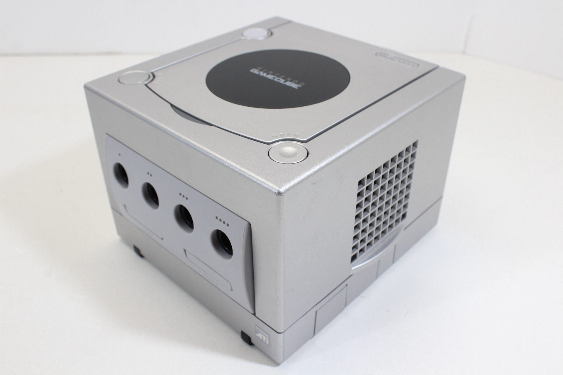 Nintendo Gamecube Boxed Platinum Silver Console 1 Controller AC AV English  GC (B)