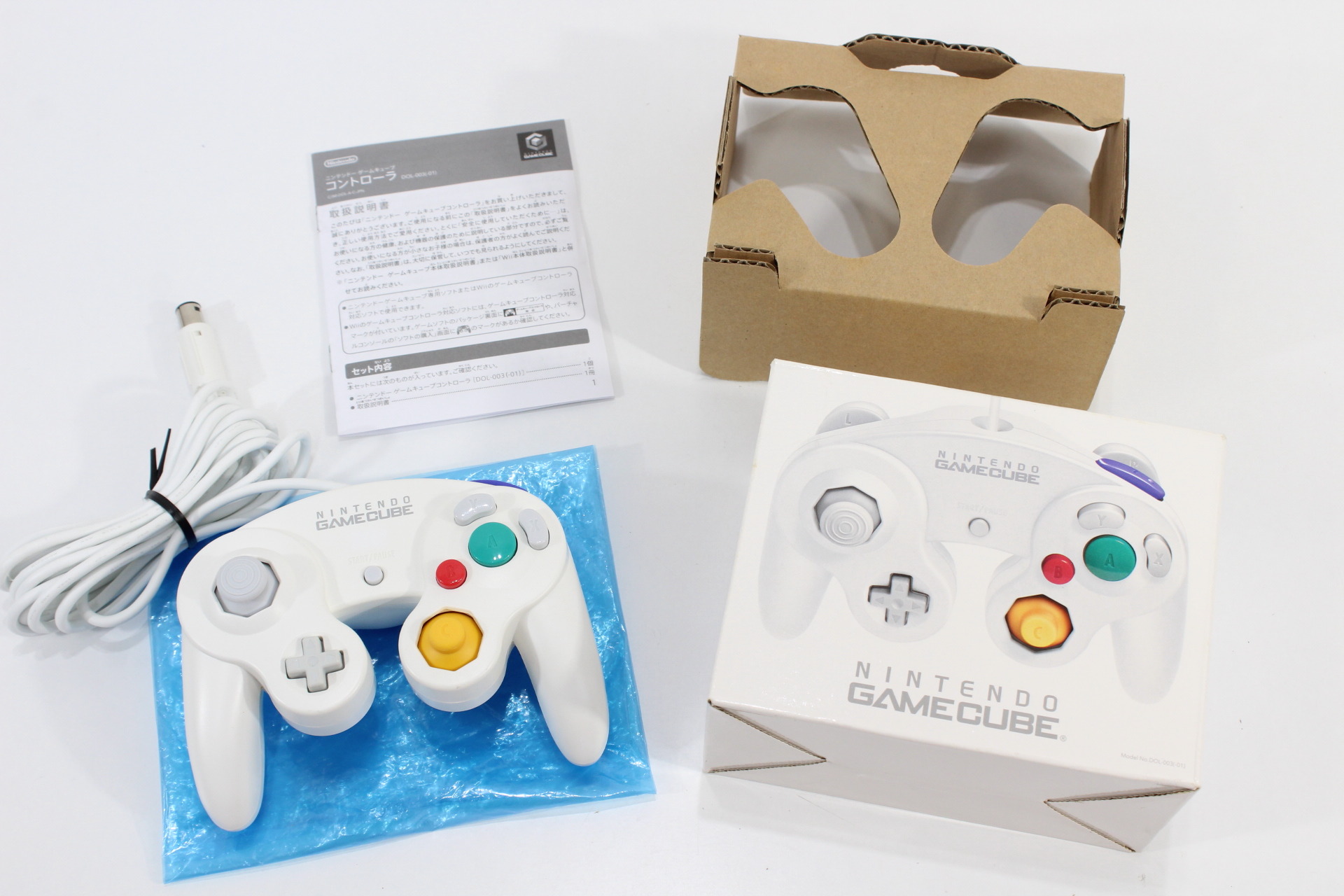 Official Nintendo Gamecube Controller Boxed White T3 OEM GC (B)