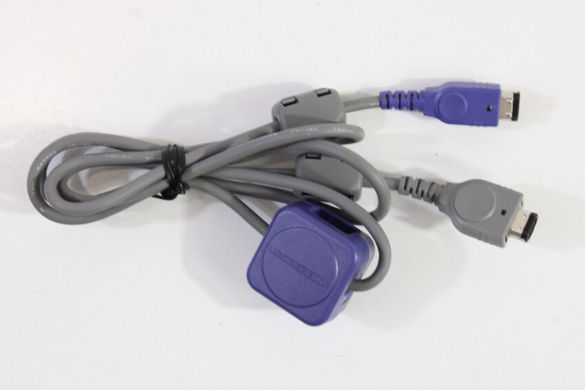 Official Nintendo Game Boy Advance Game Link Cable Cord Boxed OEM AGB-005 GBA (B)