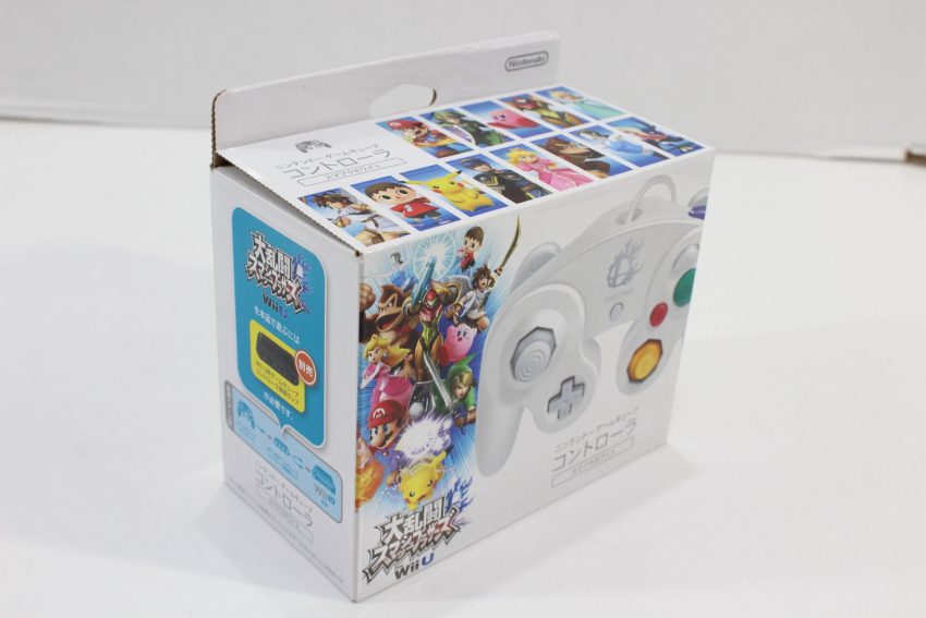Official Nintendo Gamecube Controller Super Smash Bros White Boxed T3 OEM GC (A)