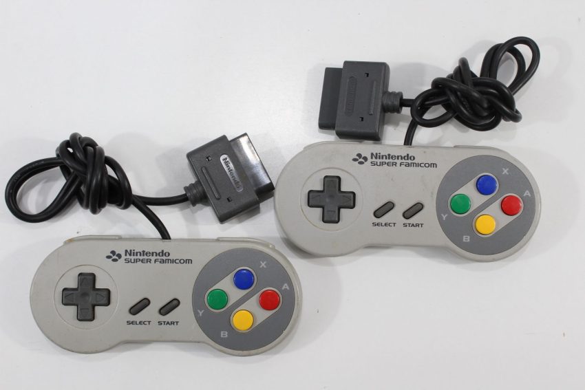 Nintendo Super Famicom Console Controller x 2 OEM NOT WORKING SFC (For Parts DIY Repair)
