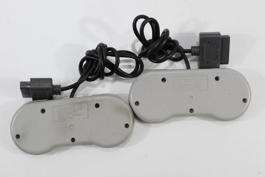Nintendo Super Famicom Console Controller x 2 OEM NOT WORKING SFC (For Parts DIY Repair)