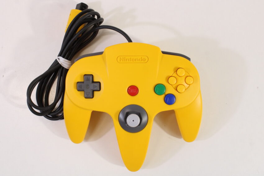 Official Nintendo 64 Controller Yellow 9/10 Tight Stick N64 (B)