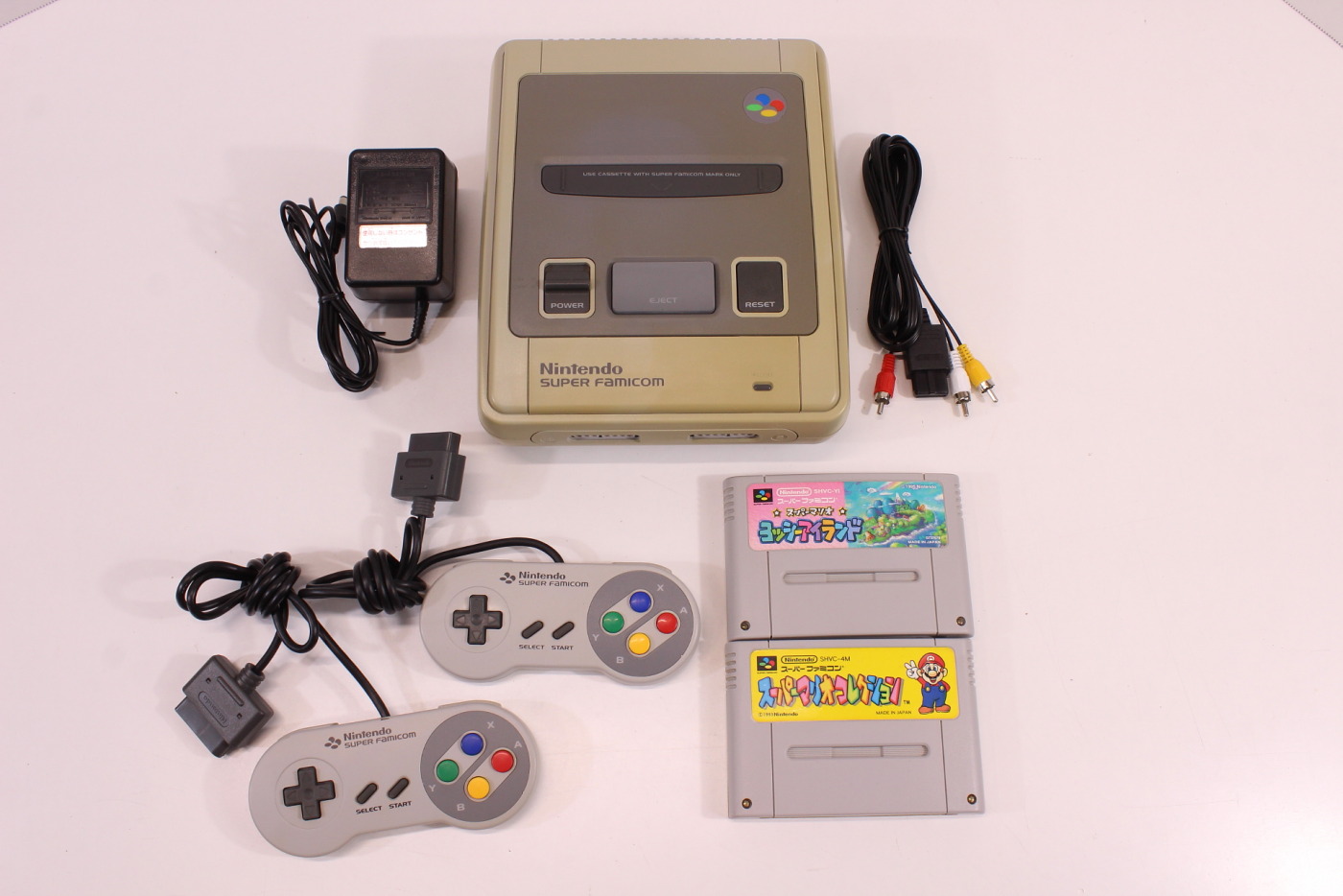 Super Nintendo Mini Console SNES System 2 Controllers AV Power