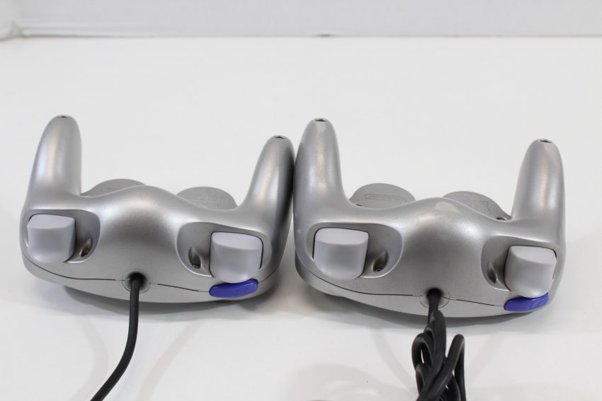 Lot of 2 Official Nintendo Gamecube Controller Platinum Silver T3 Stick OEM GC (B)