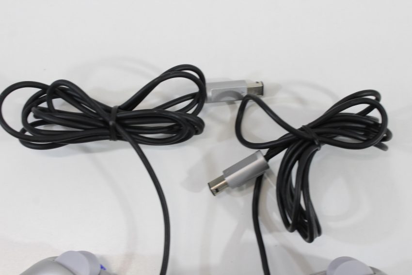 Lot of 2 Official Nintendo Gamecube Controller Platinum Silver T3 Stick OEM GC (B)