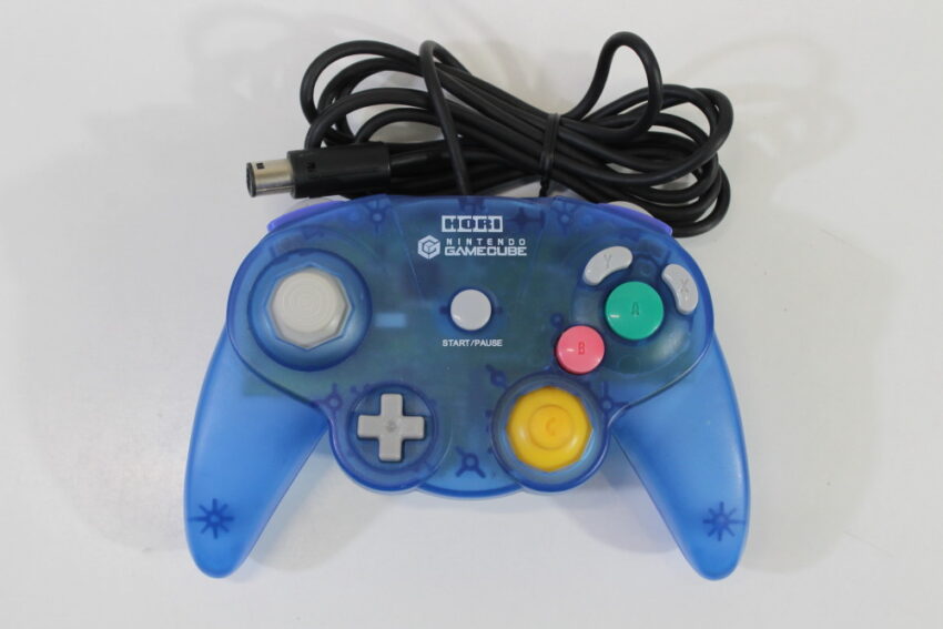 Official HORI Pad Cube Nintendo Gamecube Controller Clear Blue (B)
