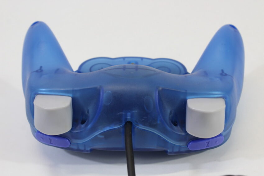 Official HORI Pad Cube Nintendo Gamecube Controller Clear Blue (B)