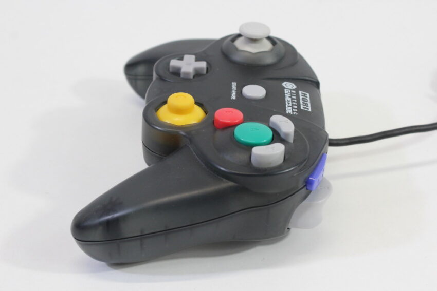 Official HORI Pad Cube Nintendo Gamecube Controller Clear Black (B)