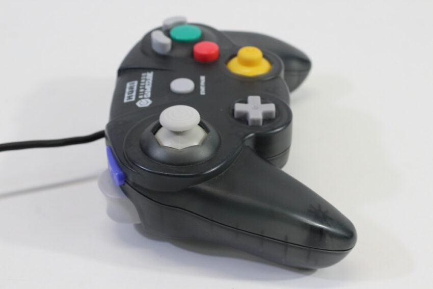 Official HORI Pad Cube Nintendo Gamecube Controller Clear Black (B)