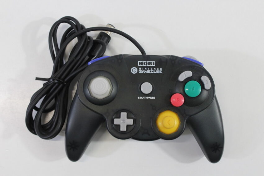Official HORI Pad Cube Nintendo Gamecube Controller Clear Black (B)