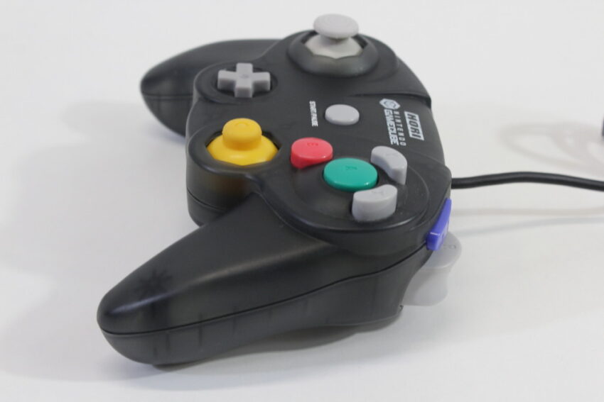Official HORI Pad Cube Nintendo Gamecube Controller Clear Black (B)