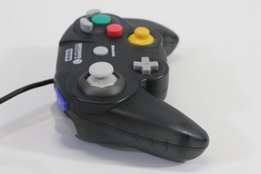 Official HORI Pad Cube Nintendo Gamecube Controller Clear Black (B)