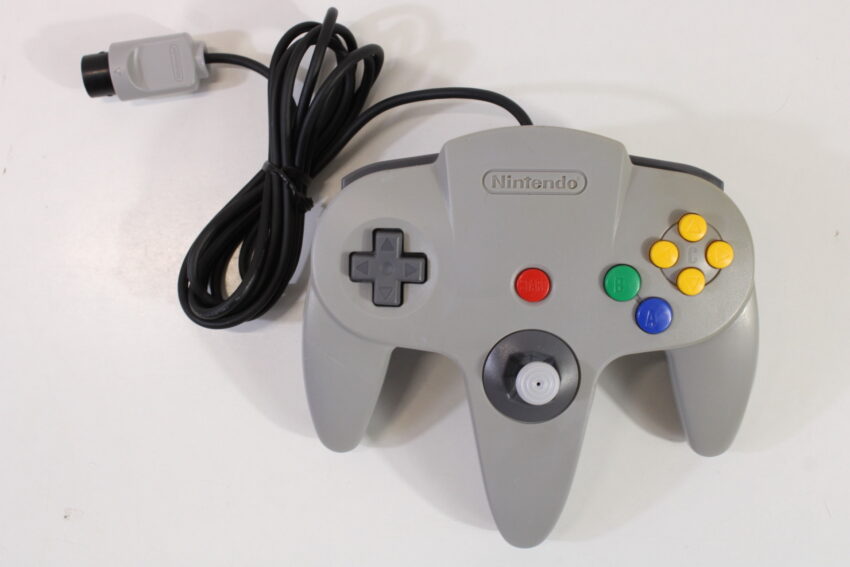 Official Nintendo 64 Controller Gray 7/10 Tight Stick Discolored N64 (B)