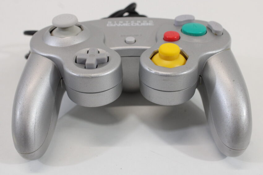 Official Nintendo Gamecube Controller Platinum Silver Cosmetic Wears GC (C)