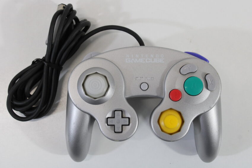 Official Nintendo Gamecube Controller Platinum Silver Cosmetic Wears GC (C)
