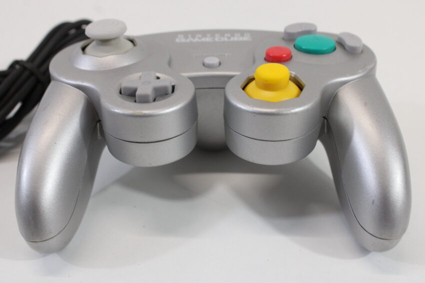 Official Nintendo Gamecube Controller Platinum Silver Cosmetic Wears GC (C)