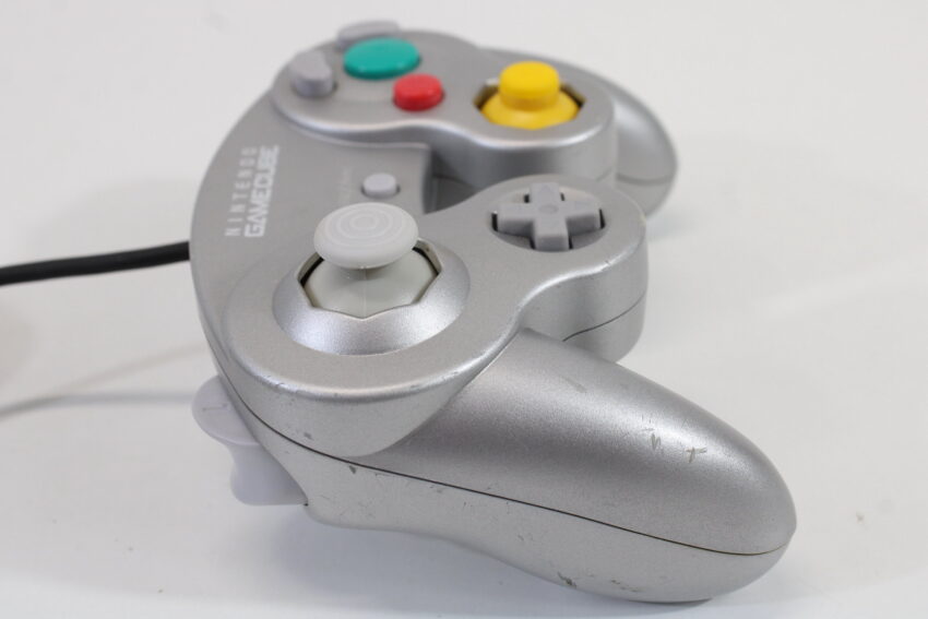 Official Nintendo Gamecube Controller Platinum Silver Cosmetic Wears GC (C)