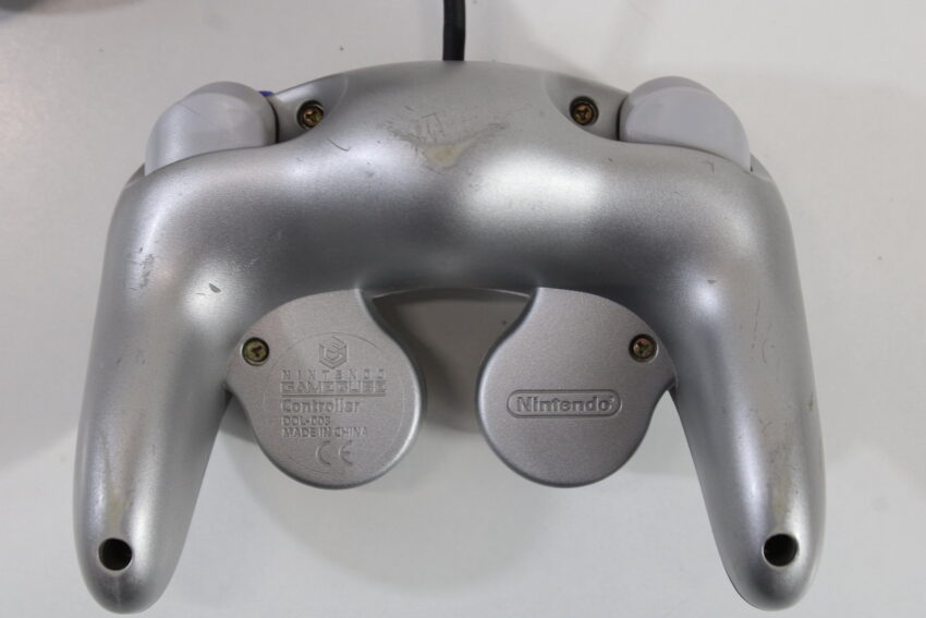 Official Nintendo Gamecube Controller Platinum Silver Cosmetic Wears GC (C)