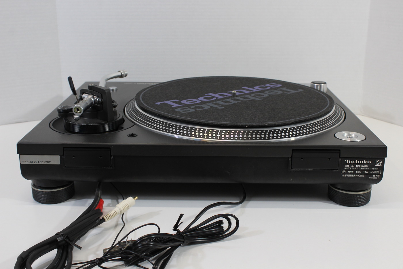 Technics SL-1200MK5 Quartz Direct Drive Turntable System (A