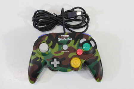 Official HORI Pad Cube Nintendo Gamecube Controller Camo (B)