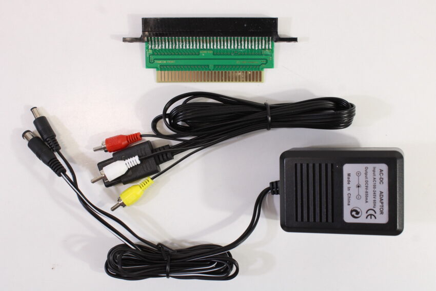 AV Famicom Console "New Famicom" Controller x1 AC Adapter AV Cable & NES Pin Converter (B) Nintendo Famicom FC