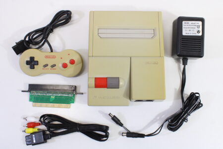 AV Famicom Console "New Famicom" Controller x1 AC Adapter AV Cable & NES Pin Converter (B) Nintendo Famicom FC