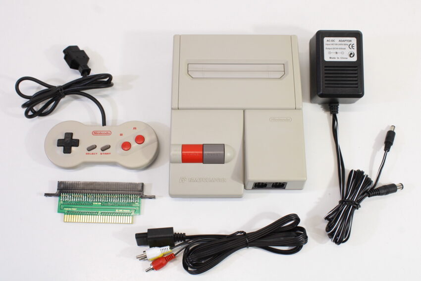 AV Famicom Console "New Famicom" Controller x1 AC Adapter AV Cable & NES Pin Converter (B) Nintendo Famicom FC