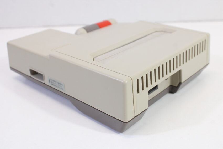 AV Famicom Console "New Famicom" Controller x1 AC Adapter AV Cable & NES Pin Converter (B) Nintendo Famicom FC