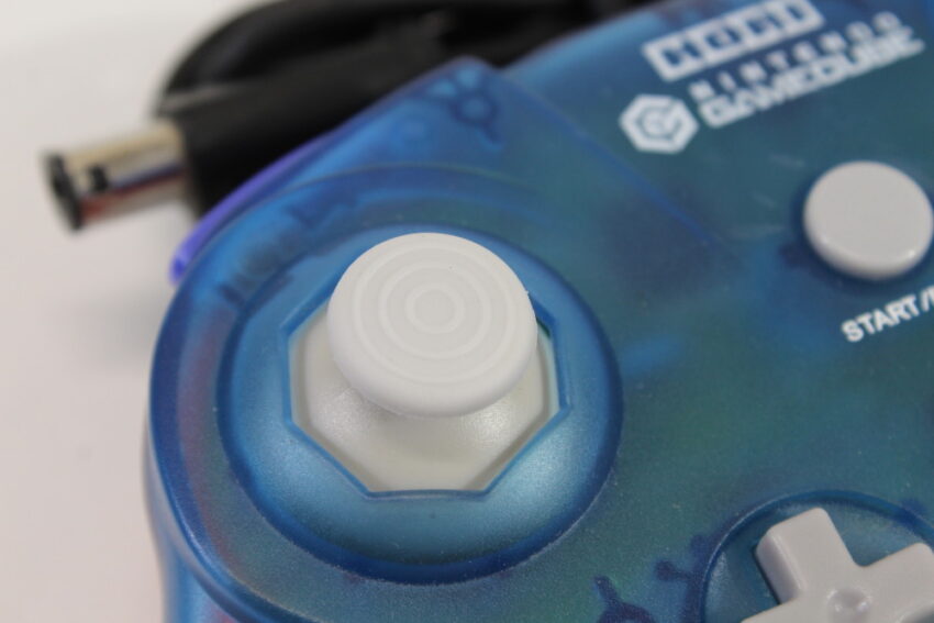 Official HORI Pad Cube Nintendo Gamecube Controller Clear Blue x Red Custom (C) Nintendo Gamecube GC