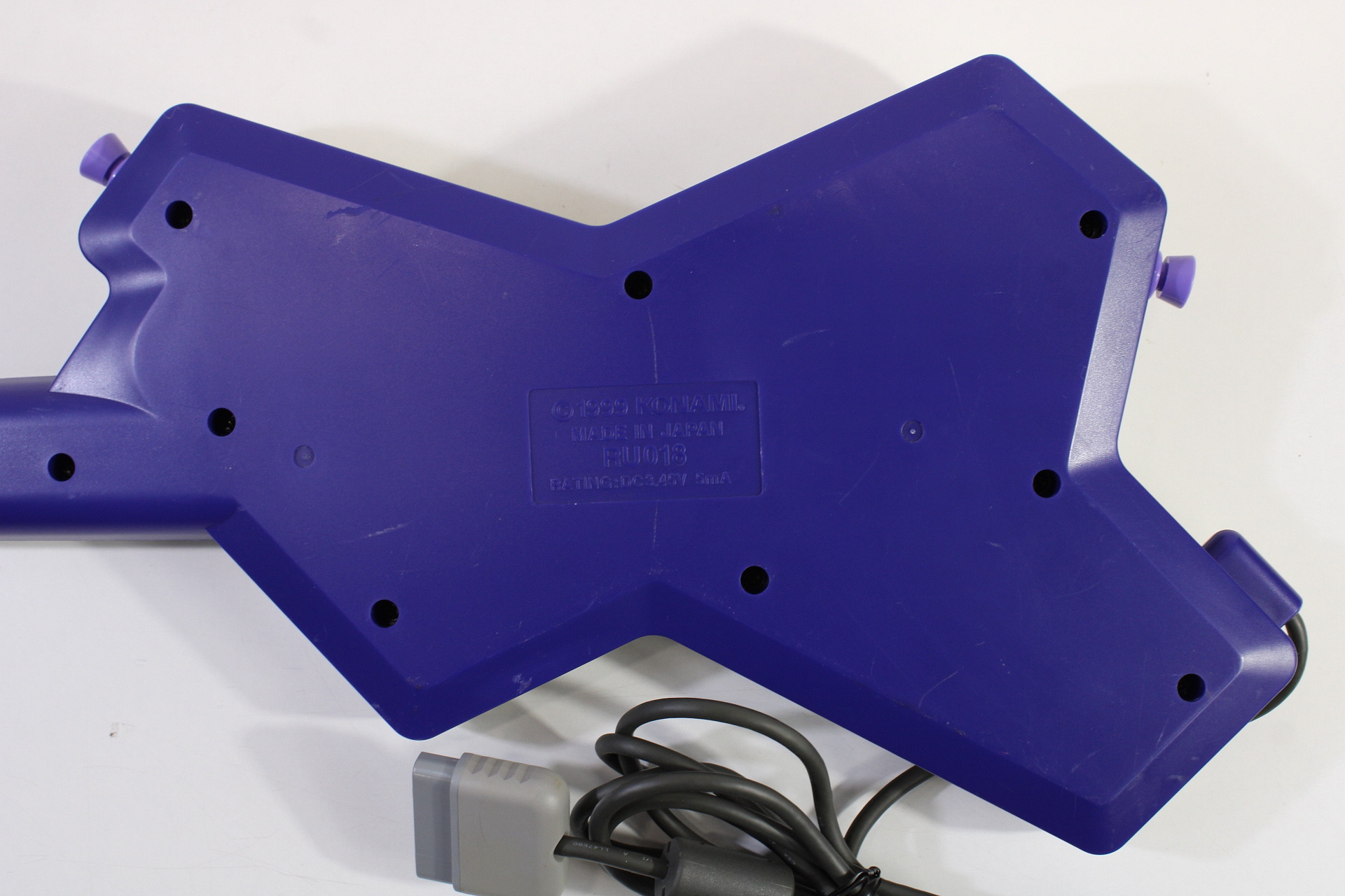 Konami Guitar Freaks RU018 Controller W/ Strap & Guitar Freaks / 2nd Mix Append (B) Playstation PS1 PS2