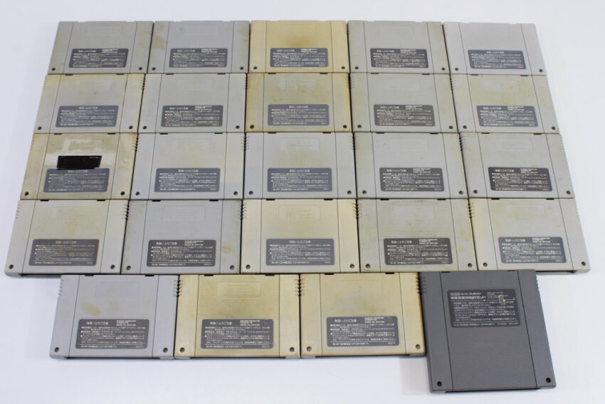 Wholesale Lot of 24 Nintendo Super Famicom Games SFC (Untested / Uncleaned)