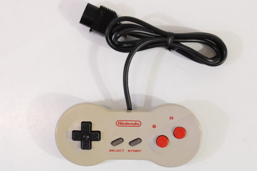 Famicom Dogbone Controller HVC-102 Discolored (B) Nintendo Famicom FC NES