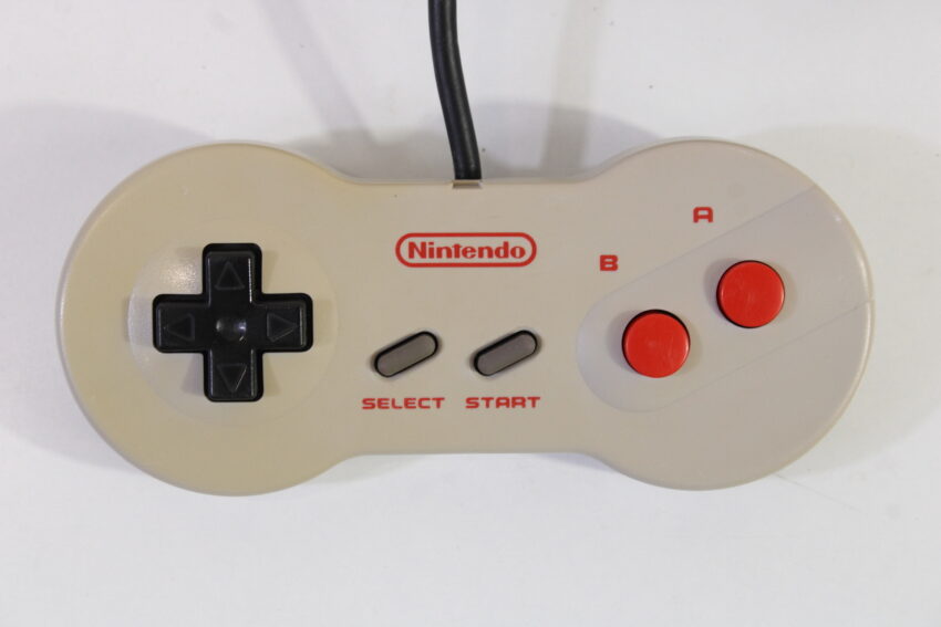 Famicom Dogbone Controller HVC-102 Discolored (B) Nintendo Famicom FC NES