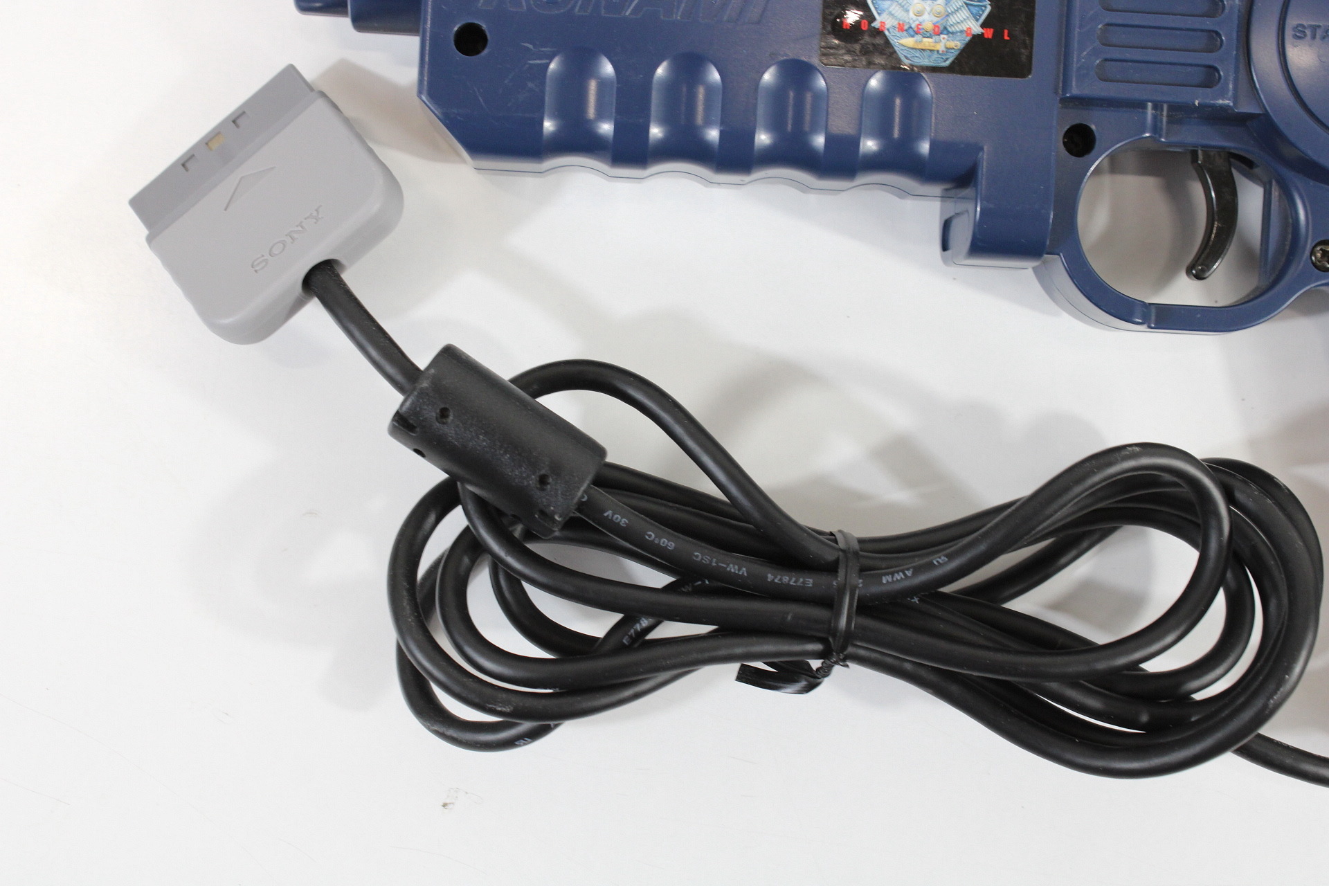 Konami SLPH-00014 Hyper Blaster Light Gun Controller Horned Owl Boxed with Game (B) Playstation PS1
