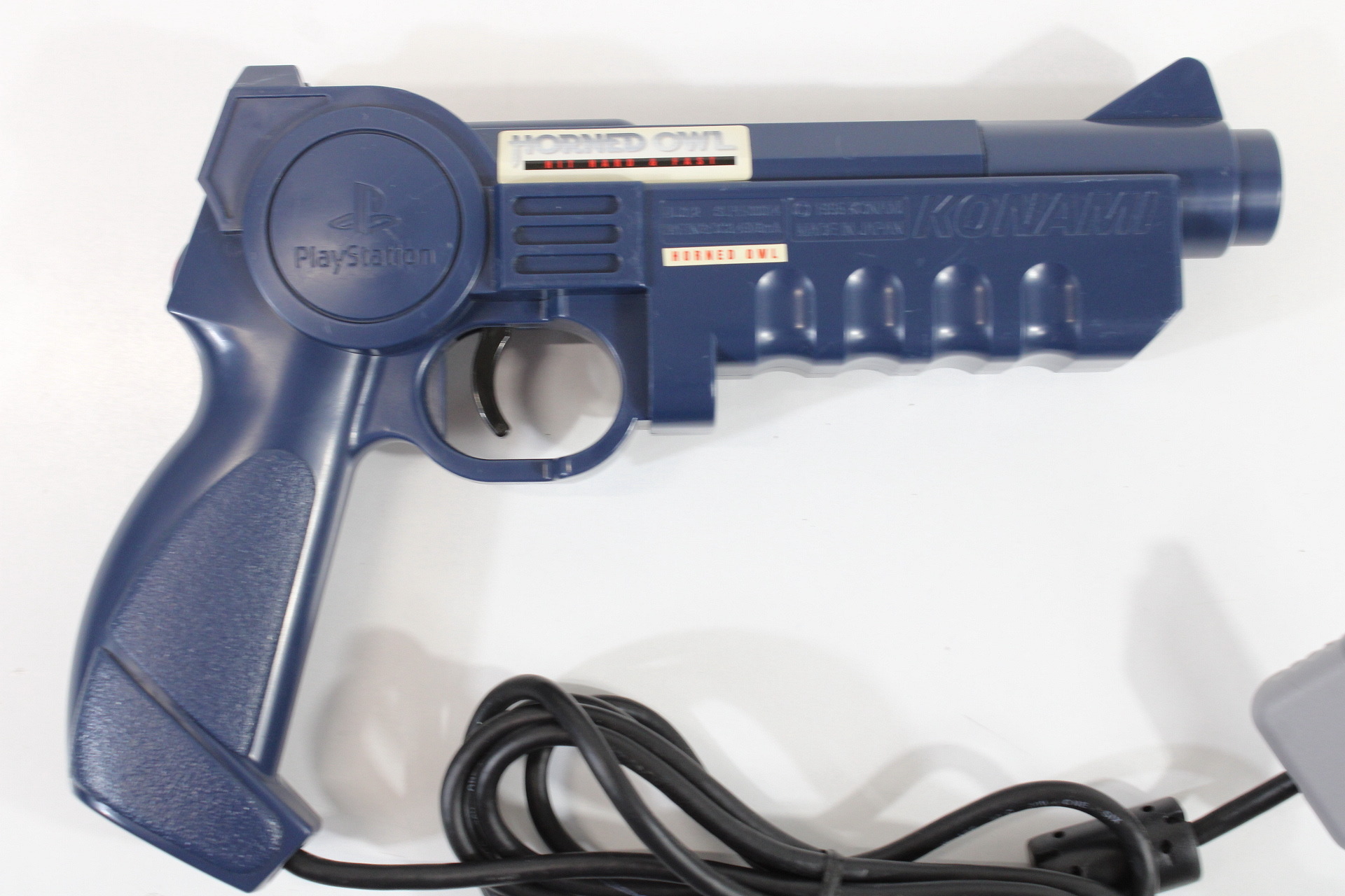 Konami SLPH-00014 Hyper Blaster Light Gun Controller Horned Owl Boxed with Game (B) Playstation PS1