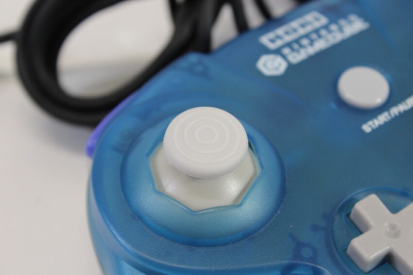 Official HORI Pad Cube Nintendo Gamecube Controller Clear Blue (B)