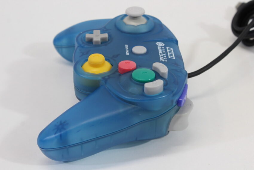 Official HORI Pad Cube Nintendo Gamecube Controller Clear Blue (B)