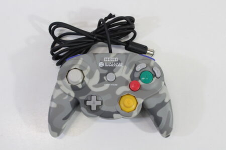 Official HORI Pad Cube Nintendo Gamecube Controller Gray Camo (B)