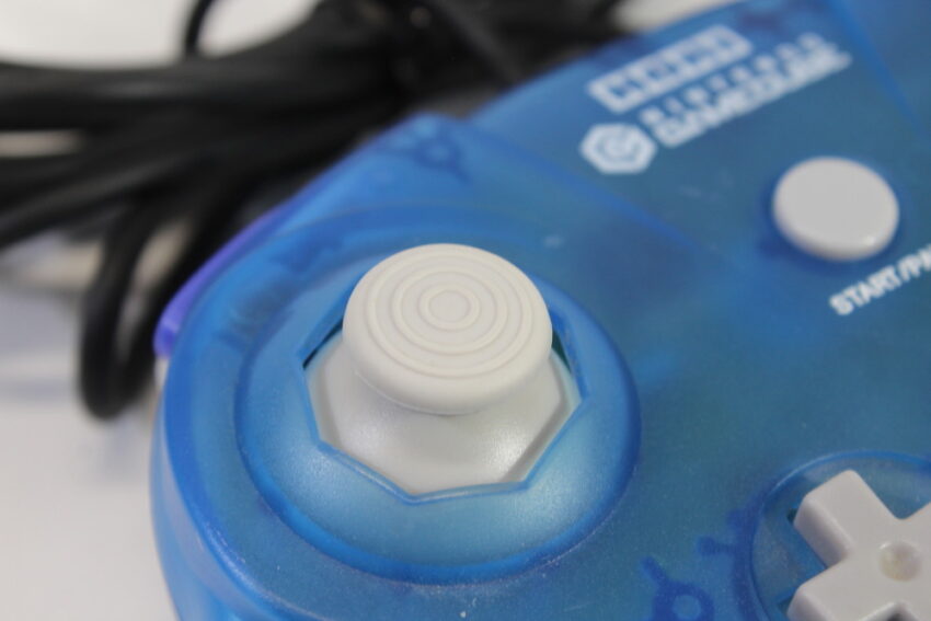 Official HORI Pad Cube Nintendo Gamecube Controller Clear Blue (A)