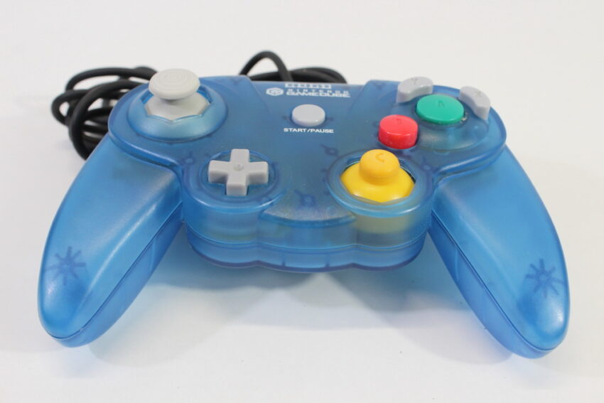 Official HORI Pad Cube Nintendo Gamecube Controller Clear Blue (B)