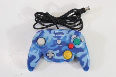 Official HORI Pad Cube Nintendo Gamecube Controller Blue Camo (B)