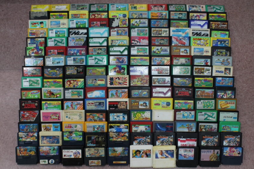 Wholesale Lot of 150 Nintendo Famicom Games FC (Untested)