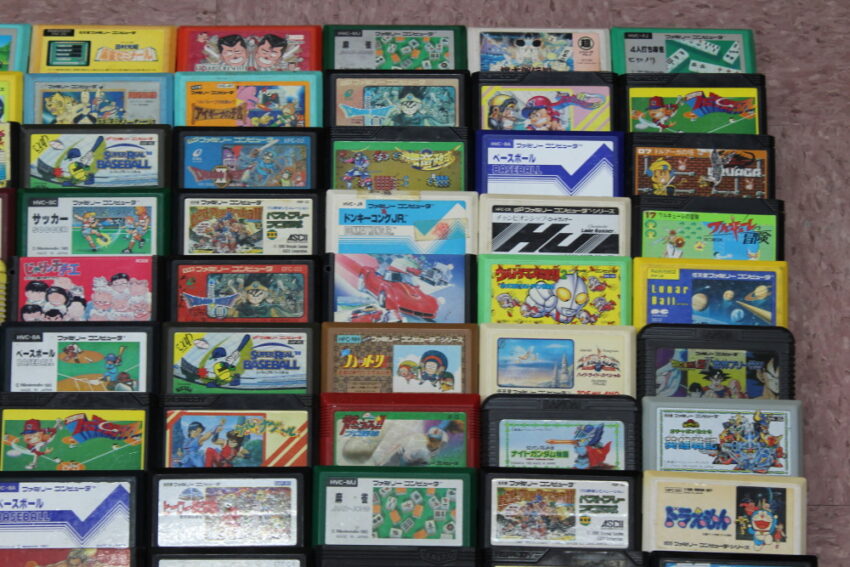 Wholesale Lot of 150 Nintendo Famicom Games FC (Untested)