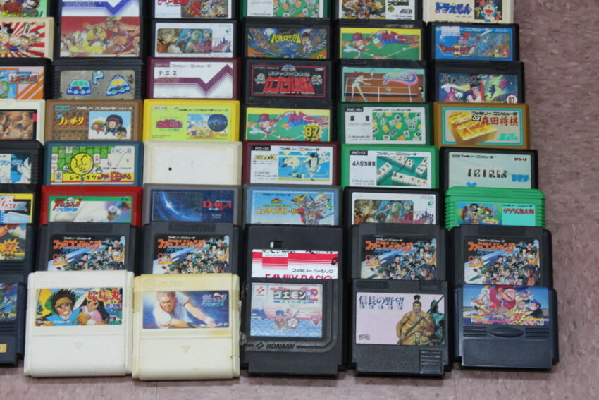 Wholesale Lot of 150 Nintendo Famicom Games FC (Untested)
