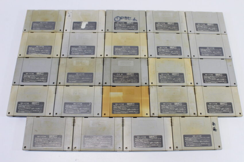Wholesale Lot of 24 Nintendo Super Famicom Games SFC (Untested / Uncleaned)
